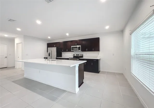 4th image of 5627 Costa Blanca Way, Davenport, FL 33897 | MLS# O6432926