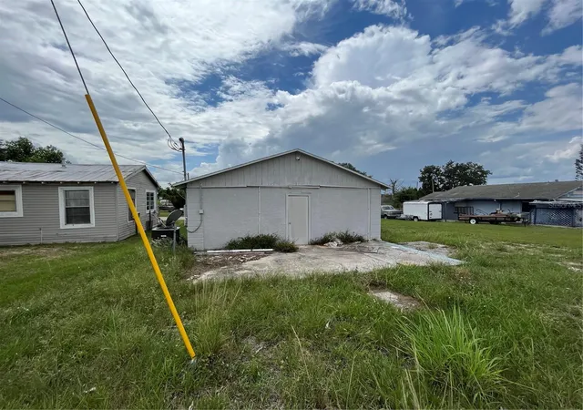 4th image of 852 Shirley St, Sebring, FL 33870 | MLS# A4702771