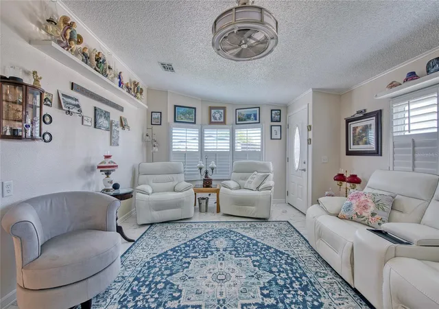 3rd image of 214 Dolphin Dr N, Oldsmar, FL 34677 | MLS# TB8538126