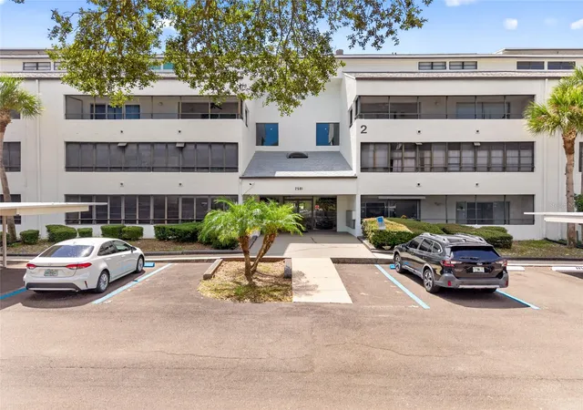 Condo for sale at 2581 Countryside Blvd #2210, CLEARWATER, FL 33761 | MLS# TB8538127