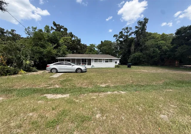 Photo 1 of Sale Pending at 1121 Robinson Ave, Apopka, FL 32703 | MLS# O6432943 | Listing updated on 2026-08-13