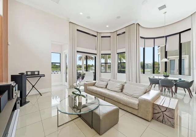 5th image of 3986 Isabella Cir, Windermere, FL 34786 | MLS# O6432946