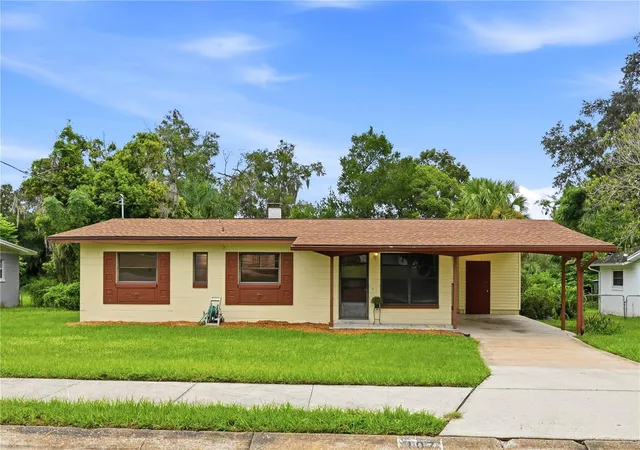 Photo 1 of Single family home for sale at 107 Oak St, Altamonte Springs, FL 32714 | MLS# O6432950 | Listing updated on 2026-10-08