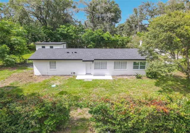 Photo 3 of Single family home for sale at 303 Lake Gertie Rd, Deland, FL 32720 | MLS# O6432951 | Listing updated on 2026-10-05