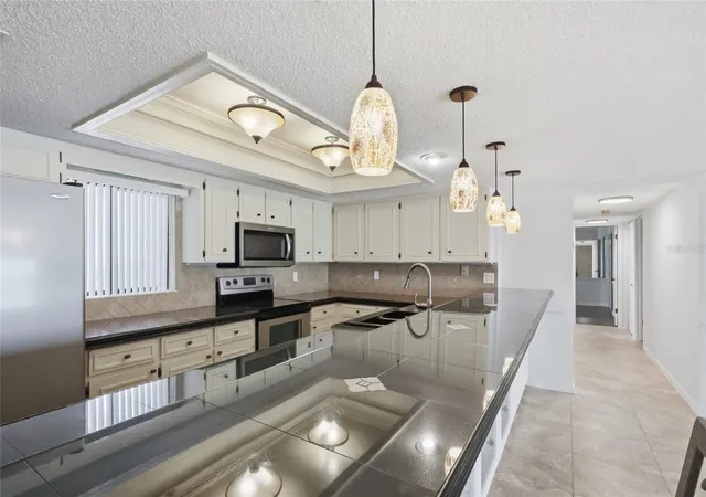 3rd image of 944 S Peninsula Dr, Daytona Beach, FL 32118