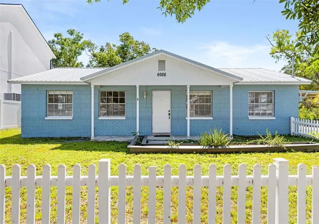 1st image of 6928 S West Shore Blvd, Tampa, FL 33616 | MLS# W7888518