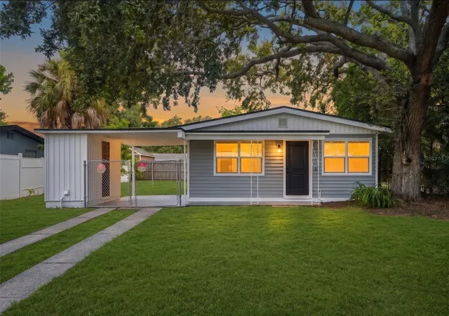 1st image of 4406 W Wallace Ave, Tampa, FL 33611 | MLS# TB8538154