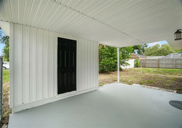 32nd image of 4406 W Wallace Ave, Tampa, FL 33611 | MLS# TB8538154
