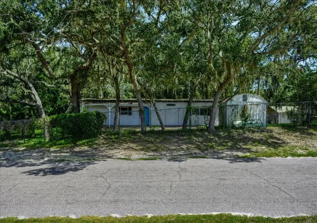 2nd image of 12489 Sw 45th Ter, Webster, FL 33597 | MLS# TB8538156