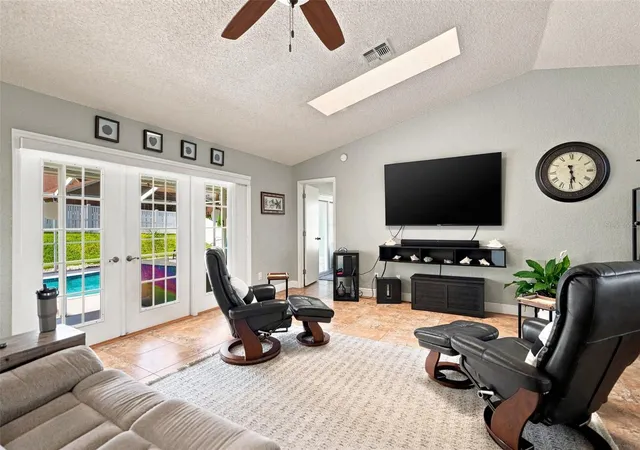 Photo 3 of Single family home for sale at 10381 Flag Rd, Spring Hill, FL 34608 | MLS# W7888521 | Listing updated on 2026-09-28