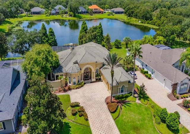 Photo 1 of Sale Pending at 6217 Kingbird Manor Dr, Lithia, FL 33547 | MLS# TB8538160 | Listing updated on 2026-10-03