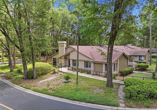 Townhouse for sale at 4039 NW 23rd Circle, GAINESVILLE, FL 32605 | MLS# GC542681