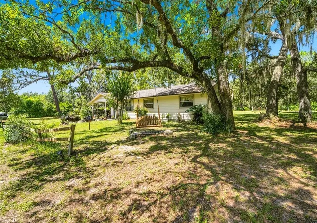 Photo 2 of Single family home for sale at 15535 Renee Ln, Hudson, FL 34669 | MLS# W7888524 | Listing updated on 2026-09-28