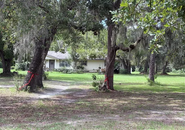 Photo 4 of Single family home for sale at 15535 Renee Ln, Hudson, FL 34669 | MLS# W7888524 | Listing updated on 2026-09-28