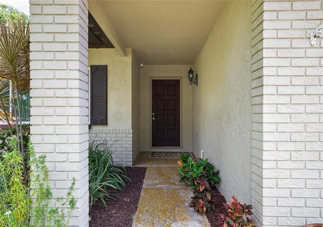 3rd image of 1977 Citrus Hill Rd, Palm Harbor, FL 34683 | MLS# A4702781