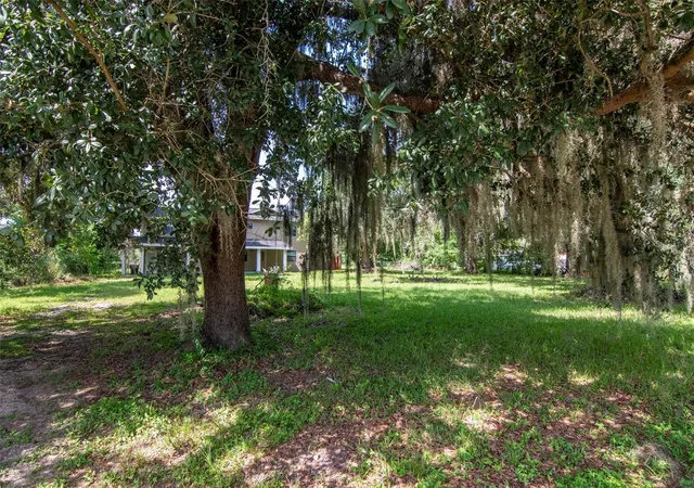 Photo 1 of Single family home for sale at 2921 Crutchfield Rd, Lakeland, FL 33805 | MLS# TB8538167 | Listing updated on 2026-10-29