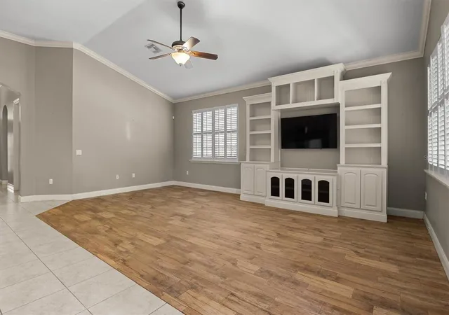 Photo 2 of Single family home for sale at 8281 Lake James Dr, Lakeland, FL 33810 | MLS# L4964229 | Listing updated on 2026-10-29