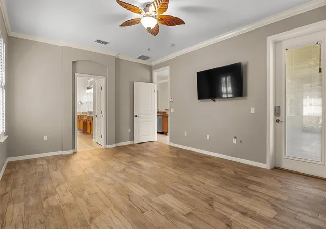 Photo 3 of Single family home for sale at 8281 Lake James Dr, Lakeland, FL 33810 | MLS# L4964229 | Listing updated on 2026-10-29