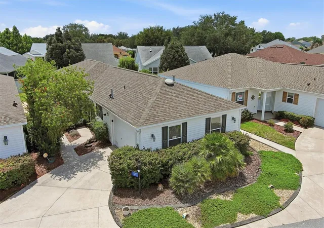 Photo 3 of House for sale at 1674 Govan Pl, The Villages, FL 32162 | MLS# G5116377 | Listing updated on 2026-10-07