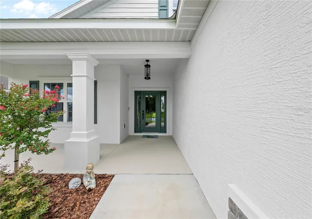 Photo 2 of Single family home for sale at 4820 Nw 10th Terrace, Ocala, FL 34475 | MLS# OM730234 | Listing updated on 2026-09-22