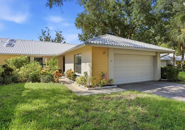 1st image of 214 Southampton Dr #327, Venice, FL 34293 | MLS# A4702785