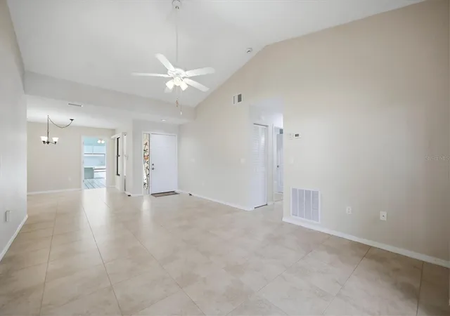 Photo 3 of House for sale at 214 Southampton Dr #327, Venice, FL 34293 | MLS# A4702785 | Listing updated on 2026-09-22