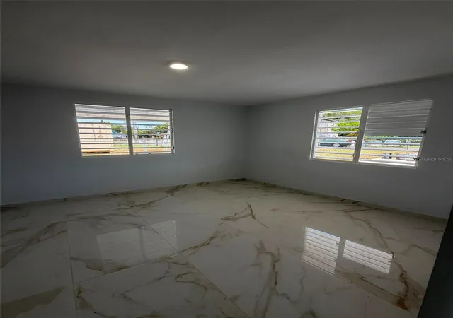 Photo 4 of Sale Pending at 1 Tosas, Florida, PR 00650 | MLS# PR9123361 | Listing updated on 2026-09-29