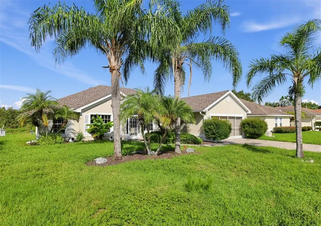 Photo 2 of Single family home for sale at 107 Sanderling Dr, Winter Haven, FL 33881 | MLS# O6433016 | Listing updated on 2026-09-21