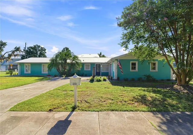 3rd image of 1791 Nw 21St Ct, Crystal River, FL 34428 | MLS# G5116384