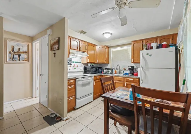 5th image of 5513 Oceanic Rd, Holiday, FL 34690 | MLS# TB8538219