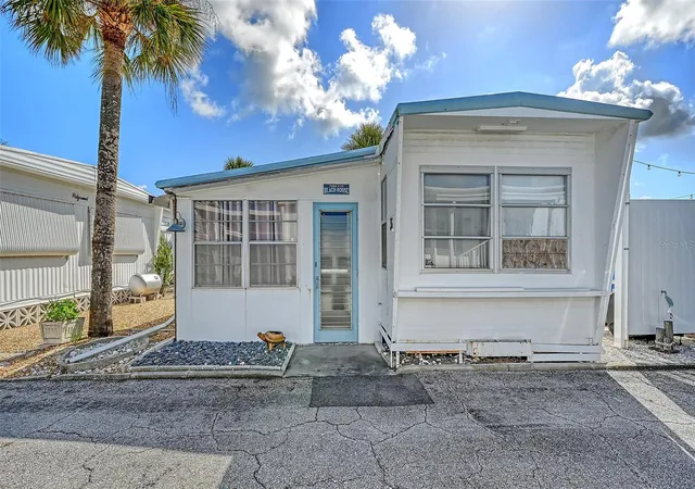 1st image of 36 Twin Shores Blvd, Longboat Key, FL 34228 | MLS# A4702801