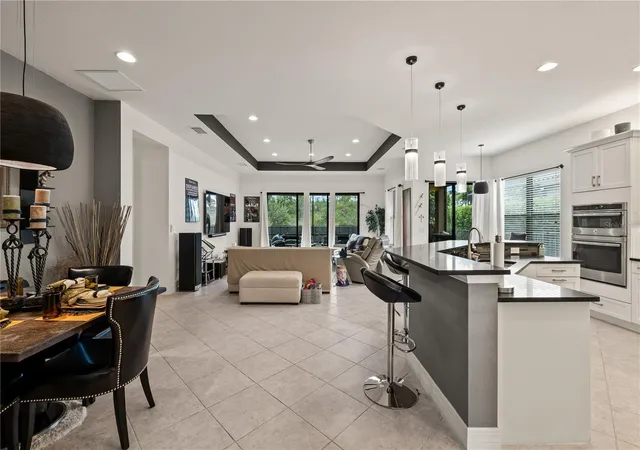 Photo 4 of Single family home for sale at 10035 Chesapeake Bay Dr, Fort Myers, FL 33913 | MLS# C7529517 | Listing updated on 2026-08-14