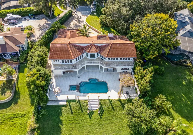 Photo 3 of Mansion for sale at 8605 Bay Shore Cvs, Orlando, FL 32836 | MLS# O6433035 | Listing updated on 2026-09-30