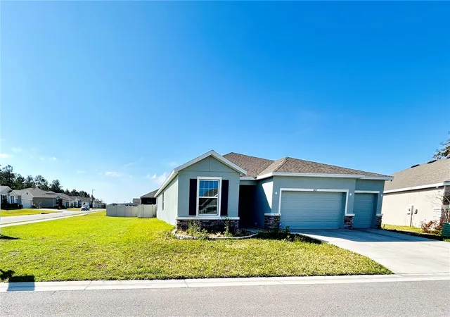 Photo 2 of Single family home for sale at 6853 Se 3rd Loop, Ocala, FL 34470 | MLS# G5116385 | Listing updated on 2026-08-14