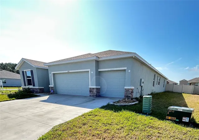 Photo 3 of Single family home for sale at 6853 Se 3rd Loop, Ocala, FL 34470 | MLS# G5116385 | Listing updated on 2026-08-14