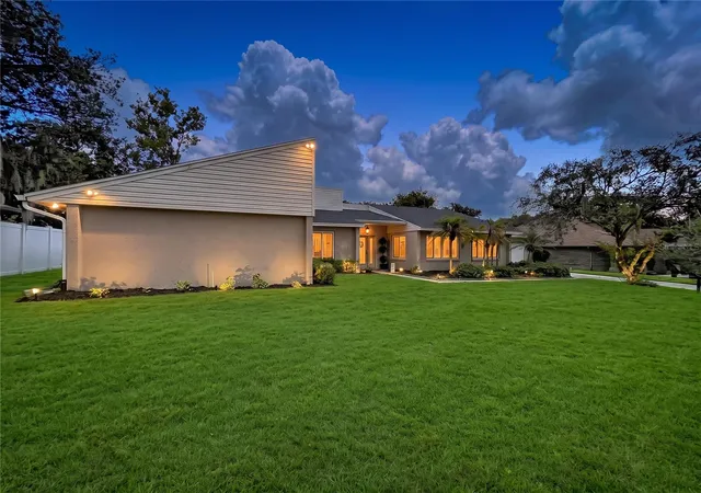 Photo 1 of Single family home for sale at 1068 Sugartree Dr S, Lakeland, FL 33813 | MLS# P4939579 | Listing updated on 2026-09-17