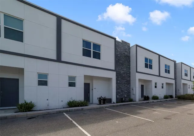 Photo 1 of Townhouse for sale at 340 Famagusta Dr, Davenport, FL 33896 | MLS# O6433077 | Listing updated on 2026-08-14
