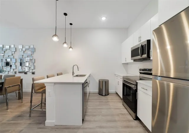 Photo 3 of Townhouse for sale at 340 Famagusta Dr, Davenport, FL 33896 | MLS# O6433077 | Listing updated on 2026-08-14