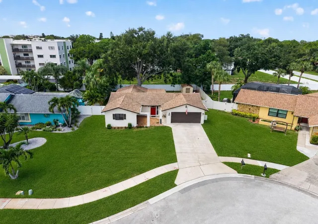 Photo 1 of Single family home for sale at 6170 Sundown Dr, Saint Petersburg, FL 33709 | MLS# TB8538284 | Listing updated on 2026-09-21