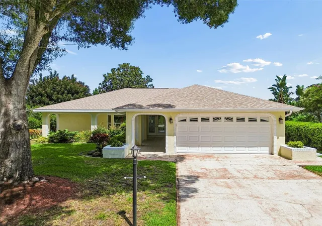 2nd image of 1591 Longford Dr, Palm Harbor, FL 34684 | MLS# TB8538289