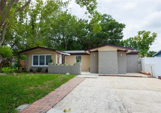 Photo 1 of Single family home for sale at 8830 69th Street N, Pinellas Park, FL 33782 | MLS# TB8538303 | Listing updated on 2026-09-15
