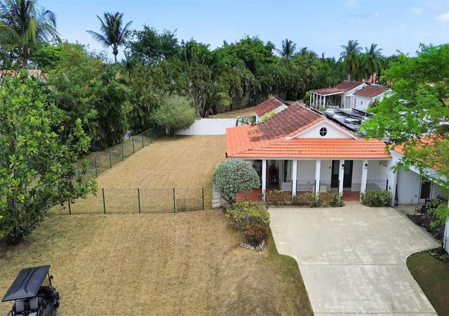 Photo 2 of Single family home for sale at 134 Camino De La Cana, Dorado, PR 00646 | MLS# PR9123367 | Listing updated on 2026-08-14