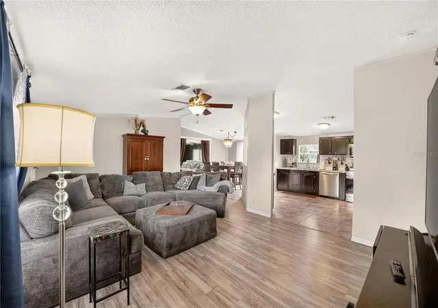Photo 3 of Manufactured home for sale at 3560 Ne 71st Avenue, High Springs, FL 32643 | MLS# OM730271 | Listing updated on 2026-09-29