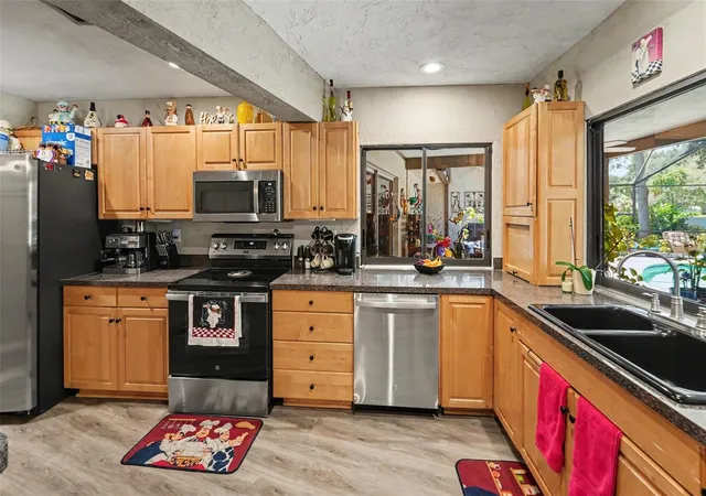 4th image of 3061 Alt 19, Palm Harbor, FL 34683 | MLS# TB8538313