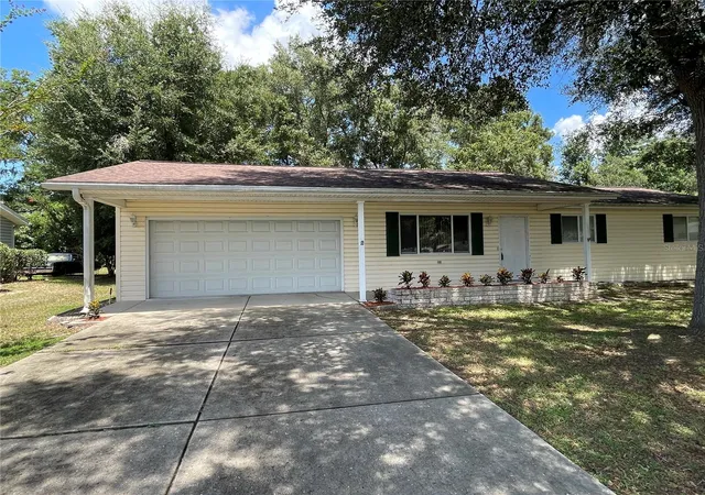 Photo 3 of Single family home for sale at 6081 SW 63rd Street, Ocala, FL 34474 | MLS# OM730274 | Listing updated on 2026-08-22
