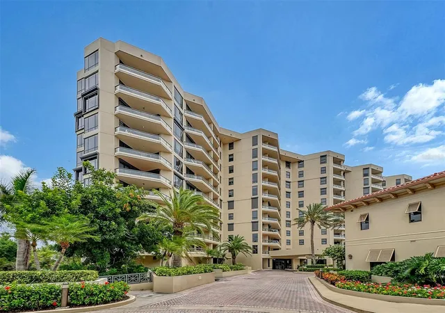 4th image of 1241 Gulf Of Mexico Dr, Longboat Key, FL 34228