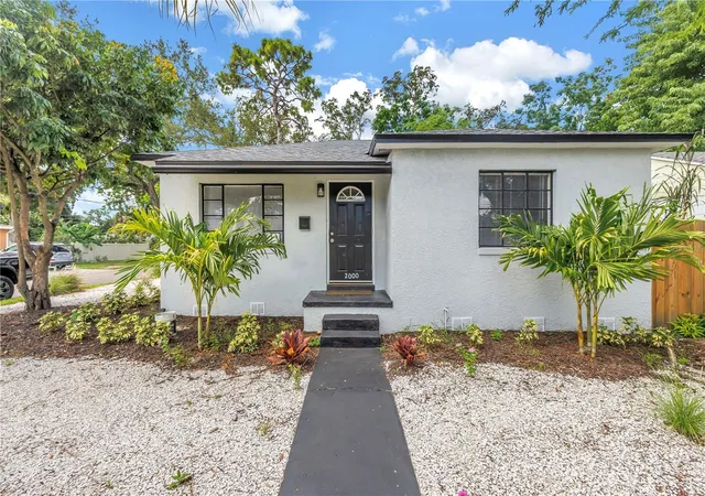 Photo 1 of Single family home for sale at 2000 27th Avenue N, Saint Petersburg, FL 33713 | MLS# TB8538325 | Listing updated on 2026-08-28