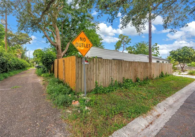 Photo 42 of Single family home for sale at 2000 27th Avenue N, Saint Petersburg, FL 33713 | MLS# TB8538325 | Listing updated on 2026-08-28