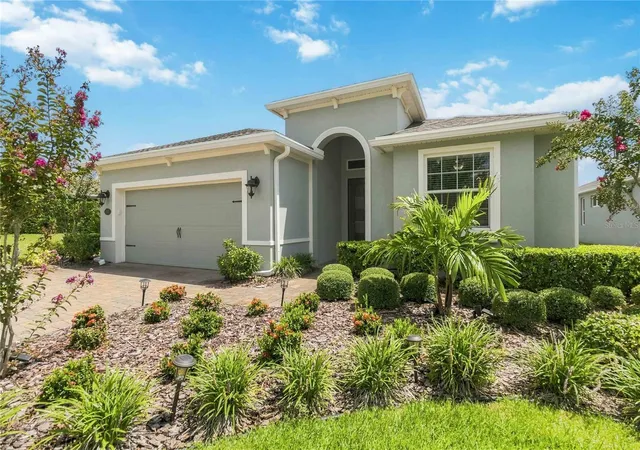 Photo 3 of Single family home for sale at 1212 Victoria Hills Dr N, Deland, FL 32724 | MLS# O6433105 | Listing updated on 2026-09-04