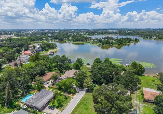 Photo 3 of Single family home for sale at 430 Bywater Dr, Orlando, FL 32839 | MLS# O6433115 | Listing updated on 2026-09-16